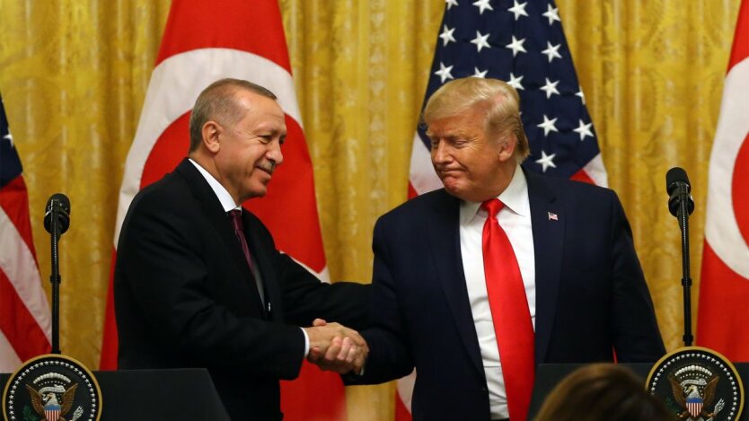 Трамп розмовляє з Ердоганом про Україну