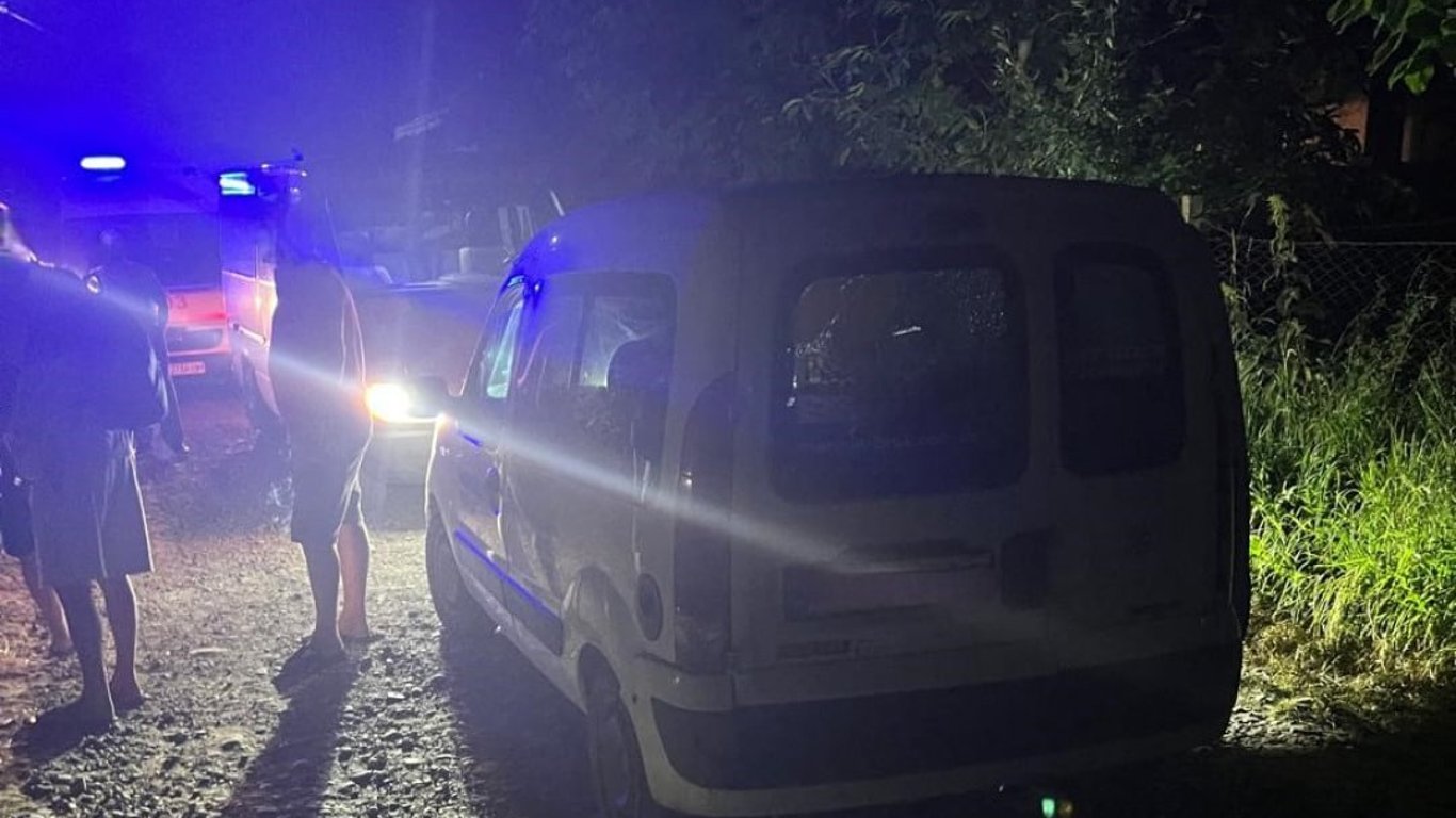 Schoss ins Auto - In der Region Iwano-Frankiwsk verletzte ein Mann ein Kind