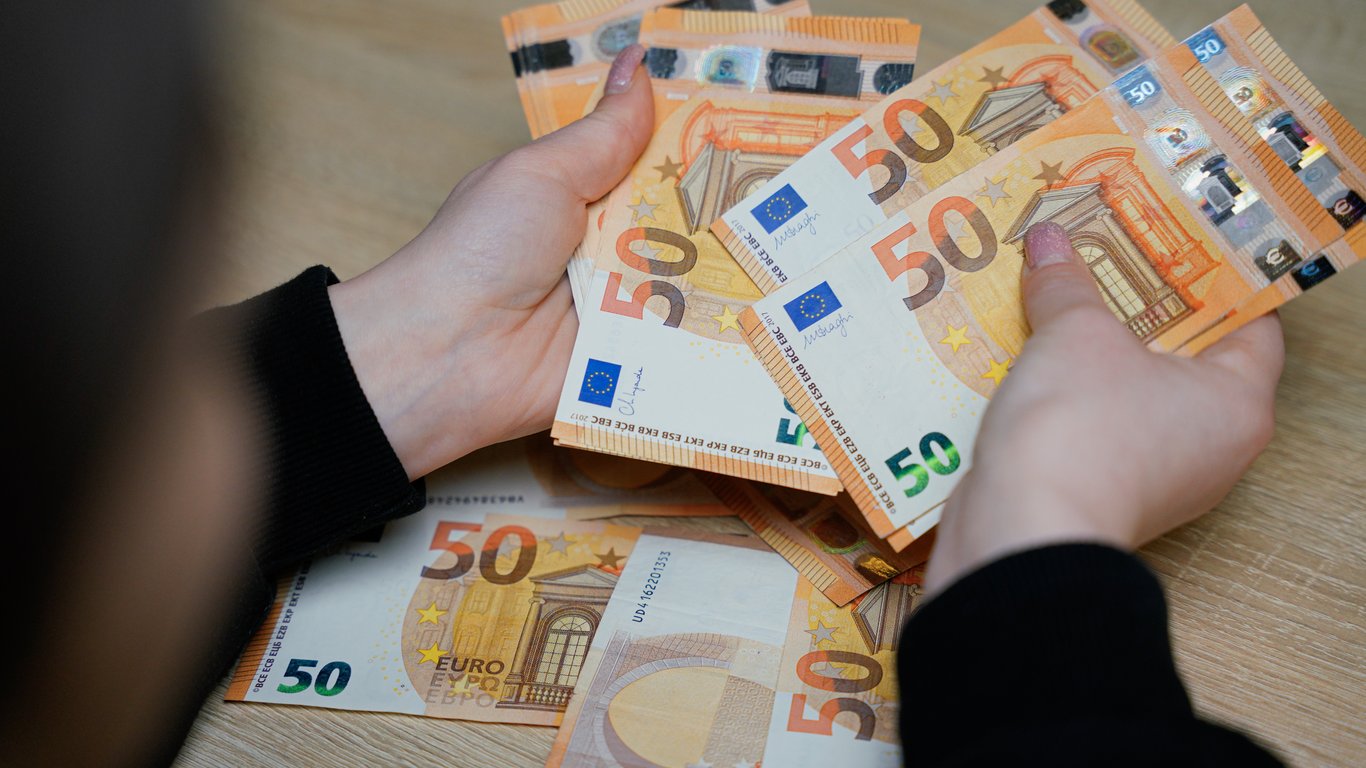 Euro zostanie wprowadzone w jeszcze jednym kraju — gdzie to się stanie od 1 stycznia
