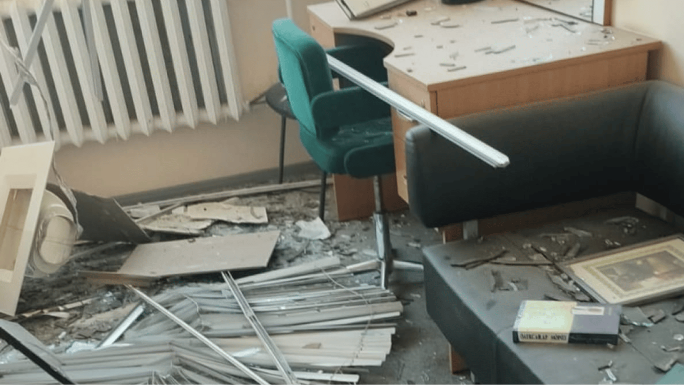 W Kijowie w wyniku ostrzału zniszczono część studia 5 kanału