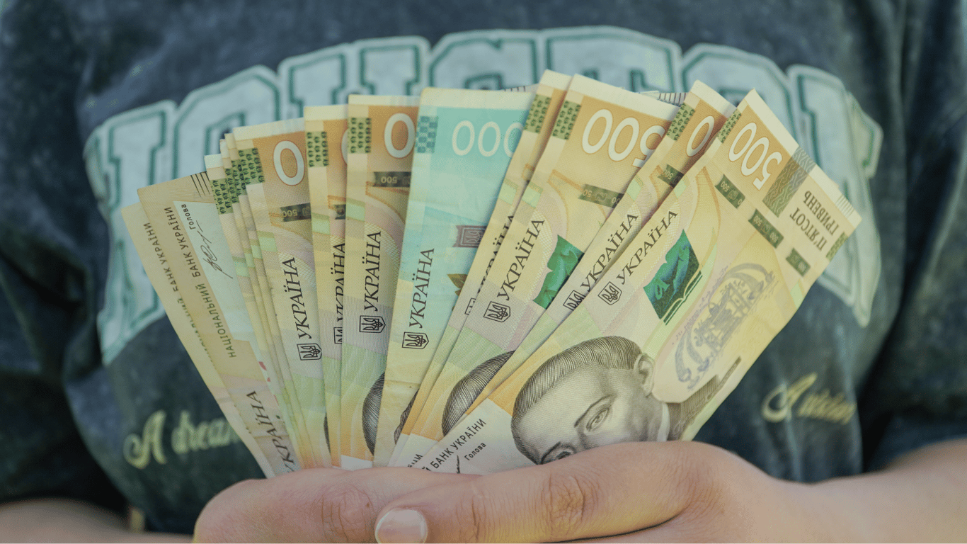Zysk na papierze - ile można zarobić na makulaturze w 2025 roku