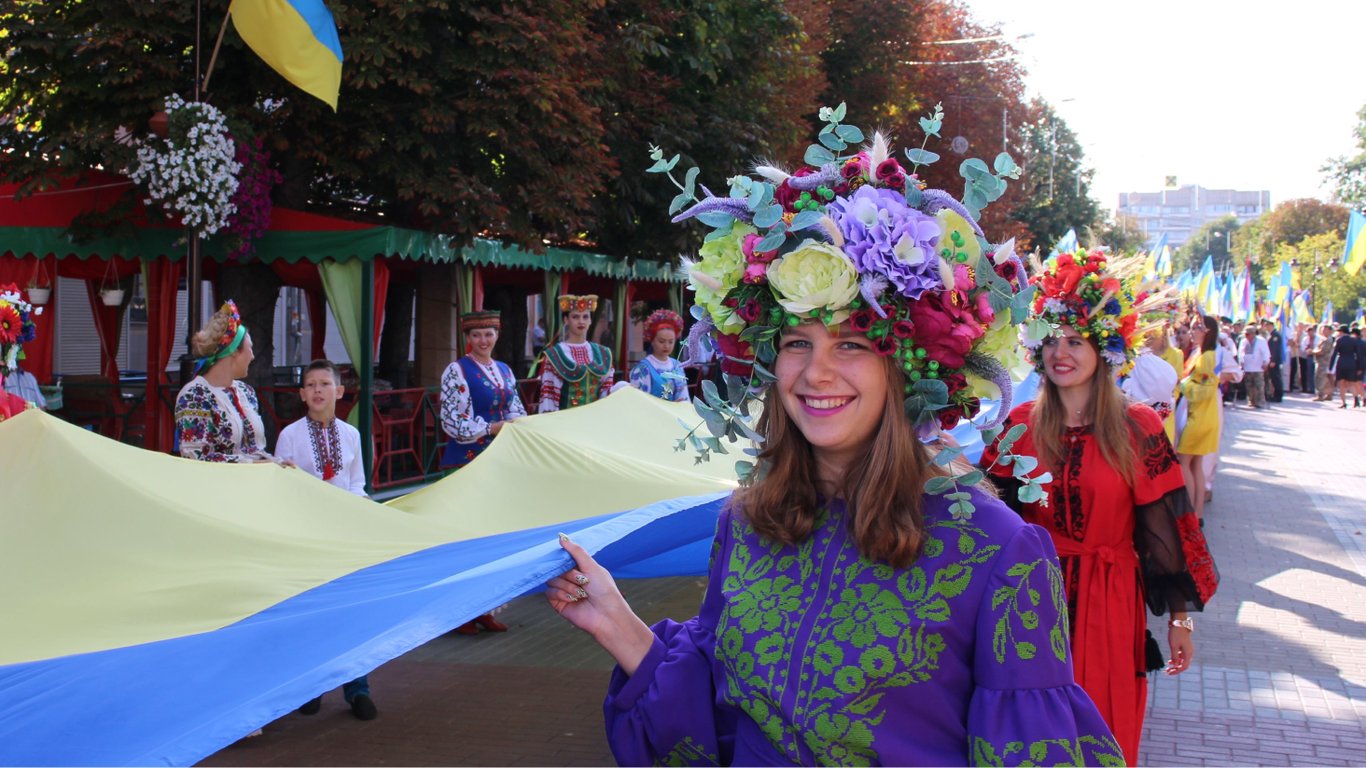 Tag der ukrainischen Staatlichkeit 2025 - Wesen des Feiertags und herzliche Grüße