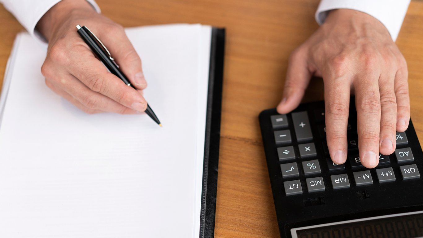 Податок за продаж першої квартири — від чого залежить сума