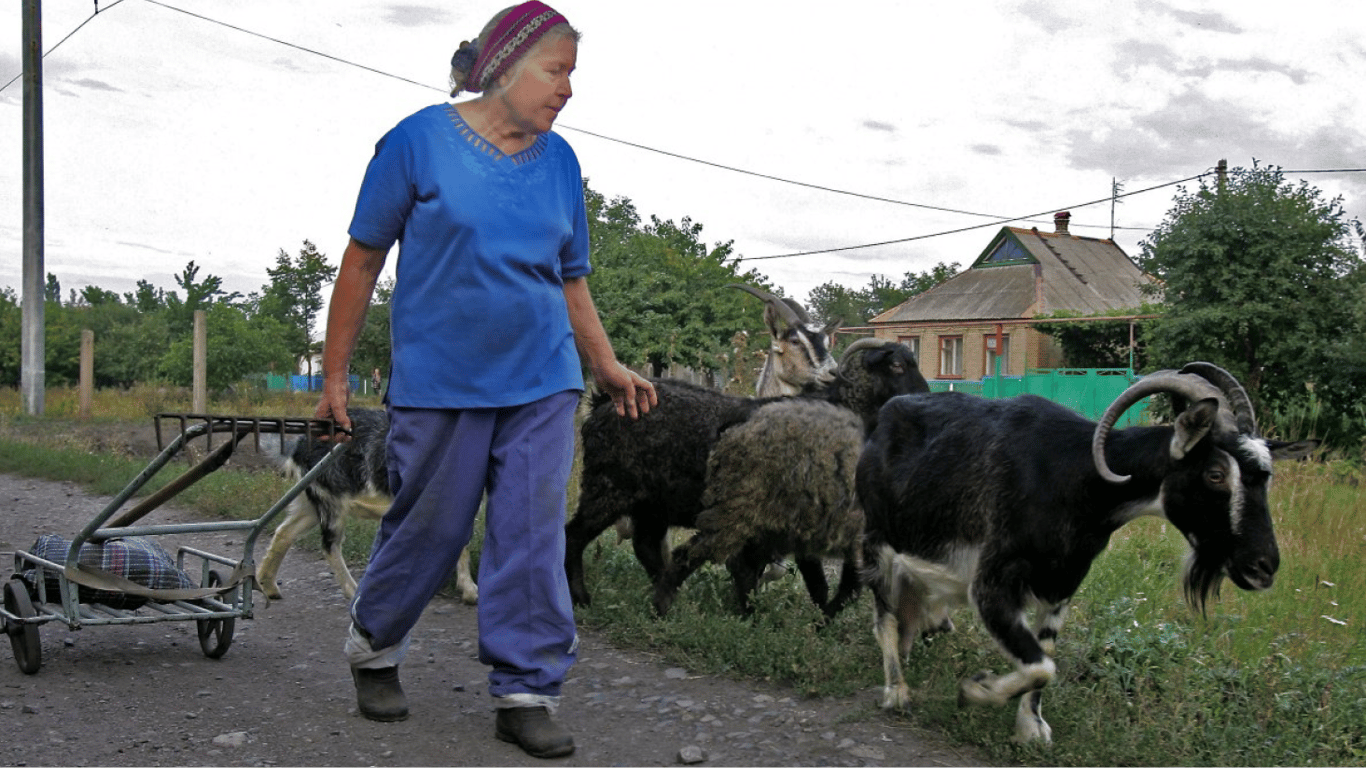Допомога на пенсії — які пільги матимуть українки 60+ в серпні